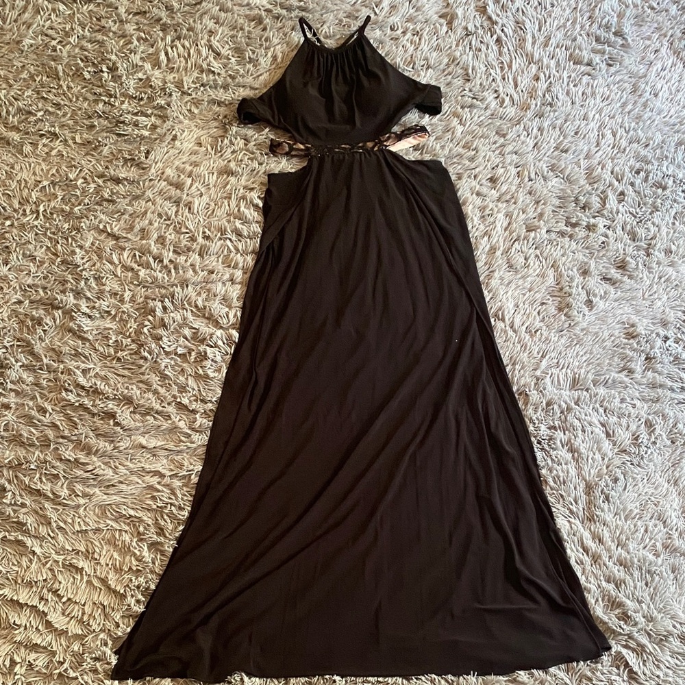 Morgan & Co. Elegant Black Backless Gown